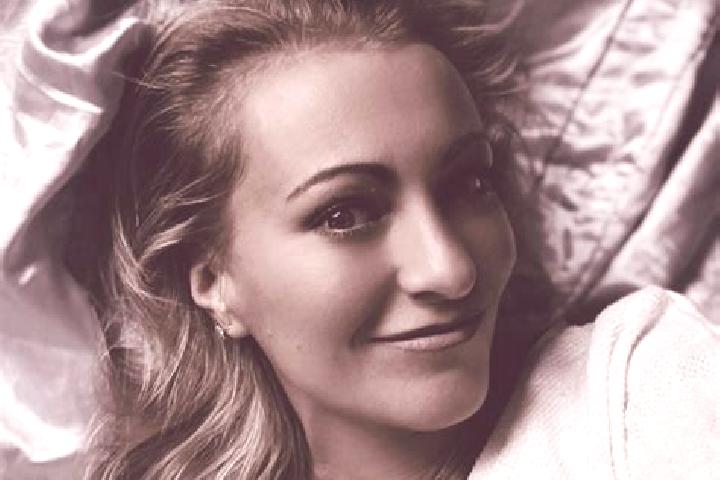Ava, 38 — Escort in Hradcovice, Czech Republic