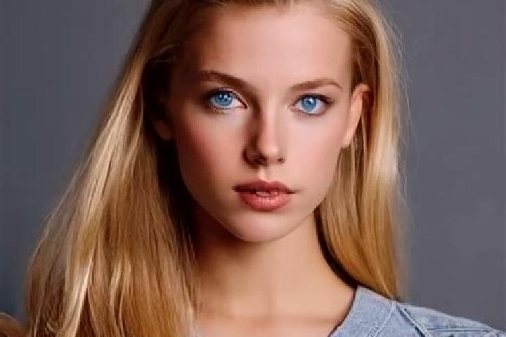 Ava, 39, a blonde grey-eyed mixed companion based in Avon. Offering A-Level, Girlfriend Experience. Available for incall and outcall, overnight bookings avai...