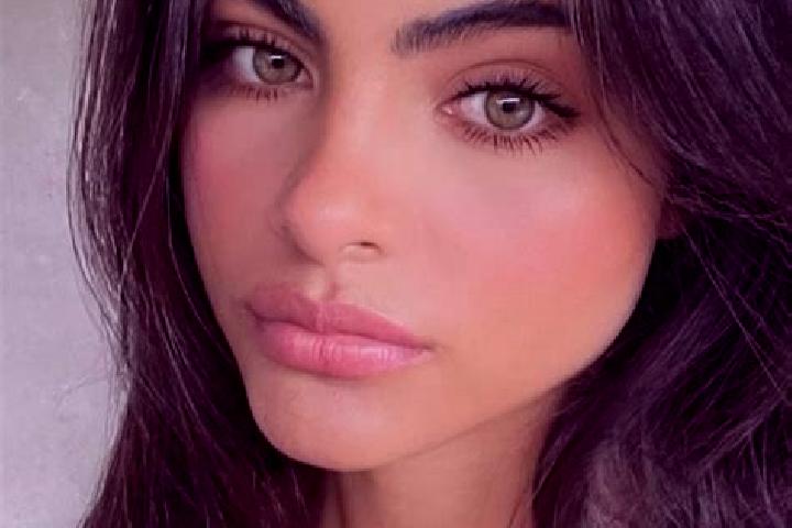 Ava, 39, a brunette hazel-eyed caribbean companion based in Suprasl. Offering Massage, Erotic Massage, Domination. Available for incall and outcall, day and ...