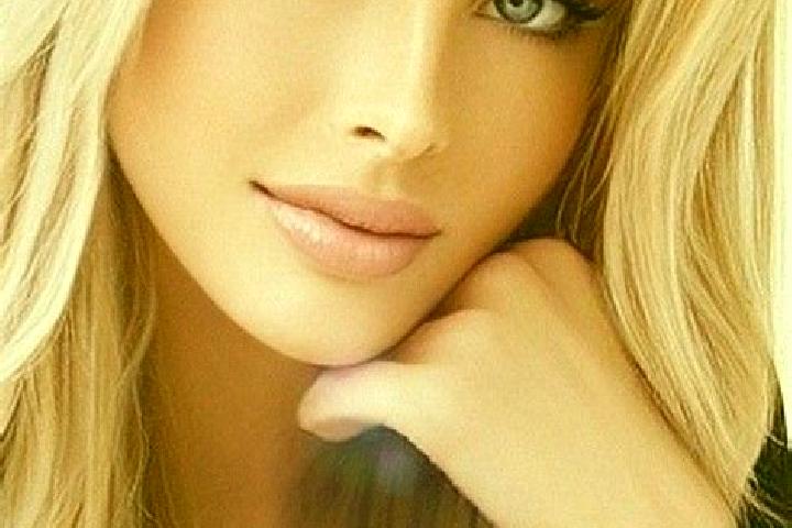 Ava, 39, a dark blonde blue-eyed caucasian companion based in Ciberung. Offering 69, Party Girl, Striptease. Available for incall and outcall, day and evenin...