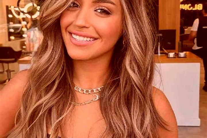 Ava, 39, a dark blonde brown-eyed latina companion based in Lircay. Offering Dinner Date, 69, Couples, Tantra. Available for incall and outcall, overnight bo...
