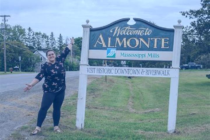 Ava, 39 — Escort in Almonte, Canada