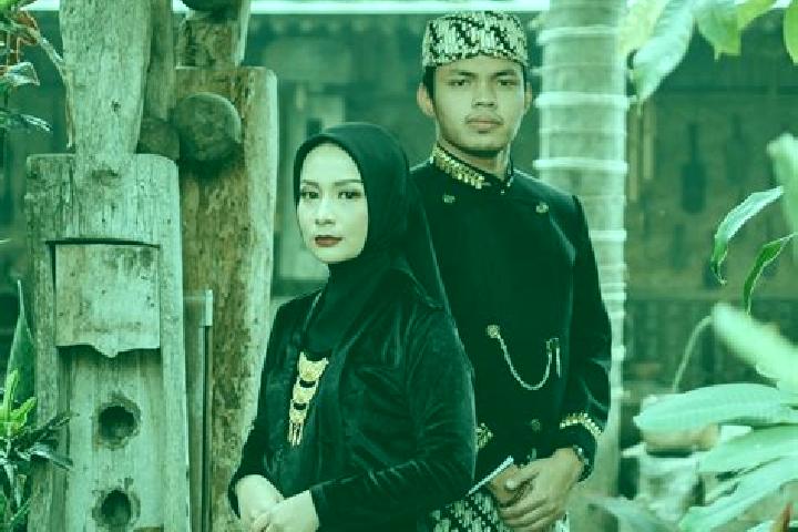 Ava, 39 — Escort in Gubuk Lauk, Indonesia