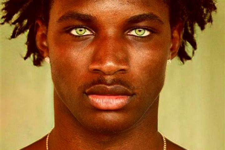 Avery, 20, a black green-eyed mixed companion based in Requena. Offering Domination, Tantra, CIM. Available for incall and outcall, overnight bookings availa...