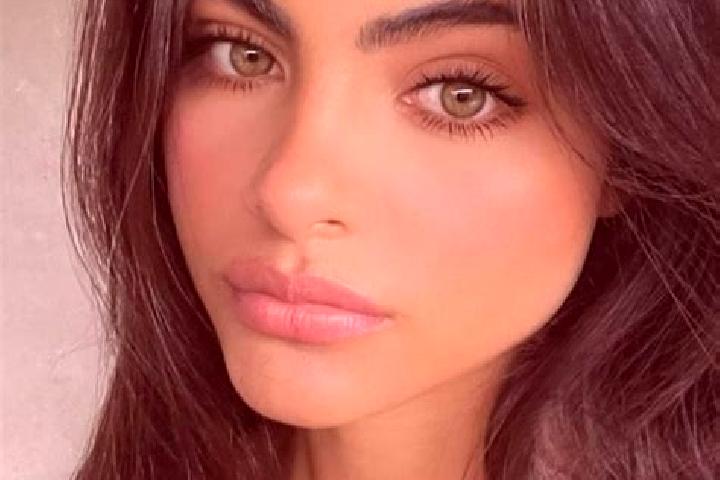 Avery, 20, a brunette grey-eyed indian companion based in Cewice. Offering Fetish, Dinner Date, 69, Party Girl, Domination. Available for incall and outcall,...