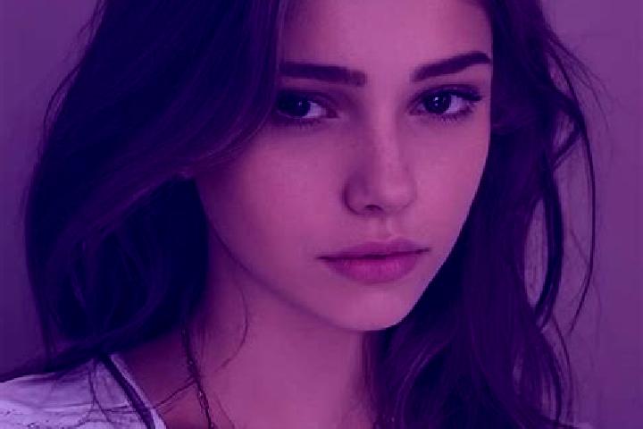 Avery, 20, a chestnut grey-eyed slavic companion based in Mat ani. Offering Duos, A-Level. Available for incall and outcall, day and evening dates.