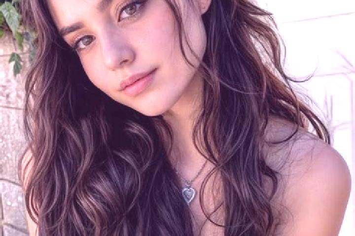 Avery, 20, a dark blonde hazel-eyed middle eastern companion based in Saint-Ambroise. Offering Dinner Date, Duos, Overnight, A-Level. Available for incall an...