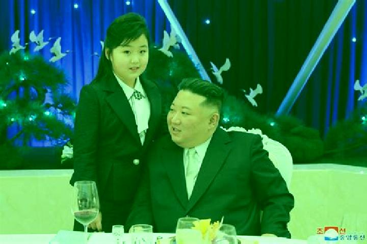 Avery, 20 — Escort in Uiju, North Korea