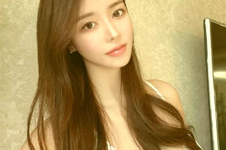 Avery, 20 — Escort in Yinkeng, China