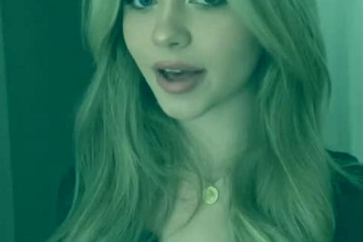 Avery, 21, a blonde hazel-eyed middle eastern companion based in Civray. Offering 69, OWO, Dinner Date. Available for incall and outcall, overnight bookings ...