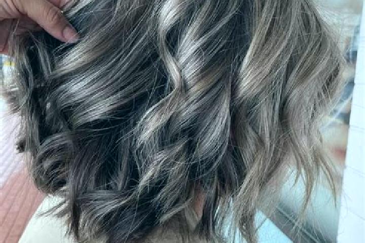 Avery, 21, a dark blonde grey-eyed middle eastern companion based in Ormankadi. Offering Roleplay, Fetish, Domination, Duos. Available for incall and outcall...