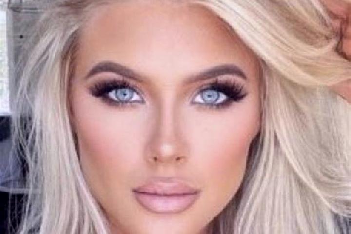 Avery, 21, a platinum blonde blue-eyed mediterranean companion based in Gaboltov. Offering Duos, A-Level, Erotic Massage. Available for incall and outcall, d...