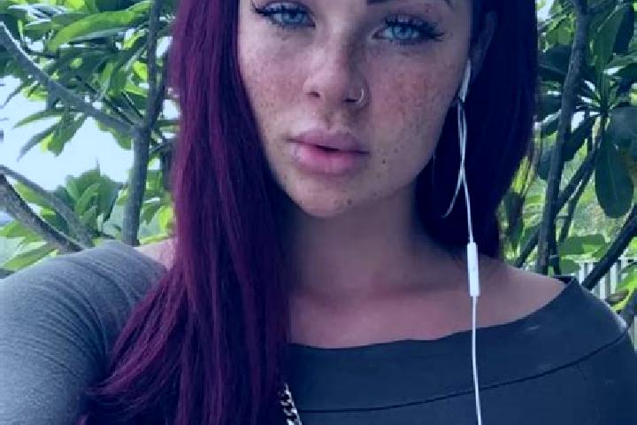 Avery, 21, a red dark-eyed latina companion based in Labergement-Sainte-Marie. Offering 69, Girlfriend Experience, Tantra, Striptease, Dinner Date. Available...