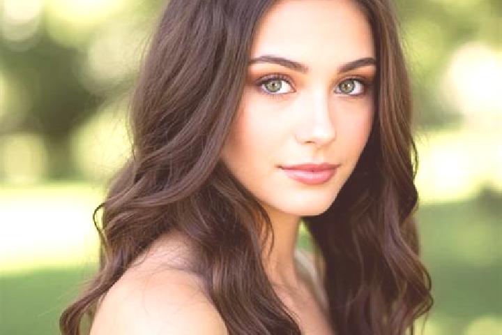 Avery, 21, a red hazel-eyed european companion based in Couterne. Offering Party Girl, Girlfriend Experience, Dinner Date. Available for incall and outcall, ...