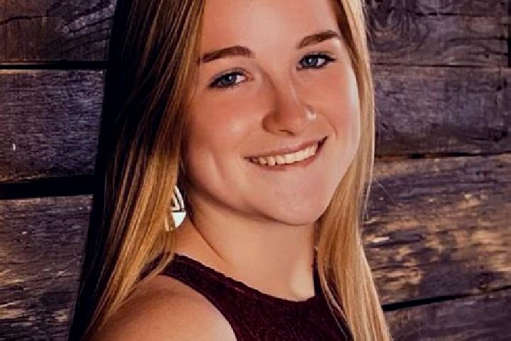 Avery, 21 — Escort in Anamosa, United States