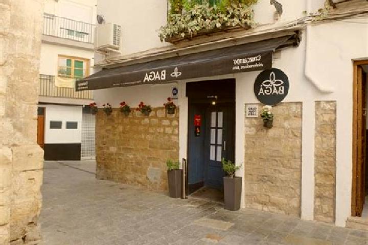 Avery, 21 — Escort in Baga, Spain