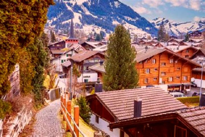 Avery, 21 — Escort in Gstaad, Switzerland