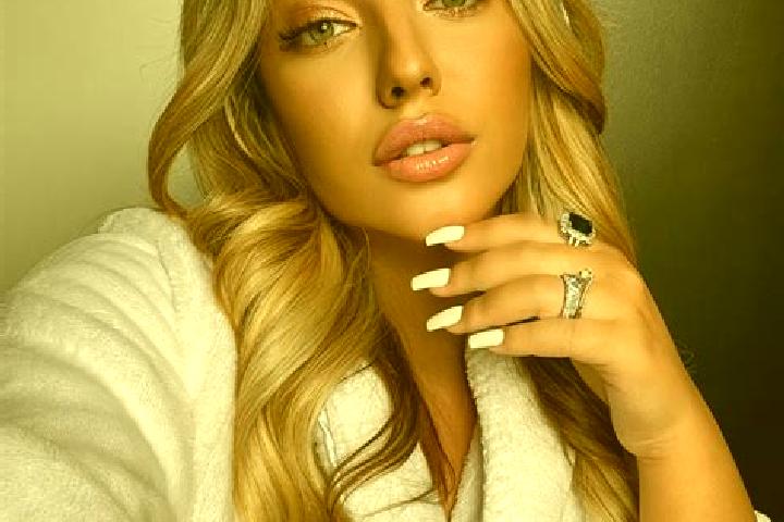 Avery, 21 — Escort in New Barnet, United Kingdom