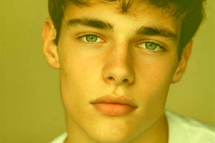 Avery, 22, a black brown-eyed caucasian companion based in Wigton. Offering Massage, Erotic Massage. Available for incall and outcall, overnight bookings ava...