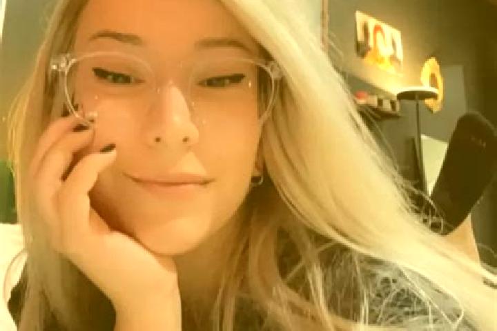 Avery, 22, a blonde grey-eyed european companion based in Interlachen. Offering A-Level, Erotic Massage, Dinner Date. Available for incall and outcall, overn...