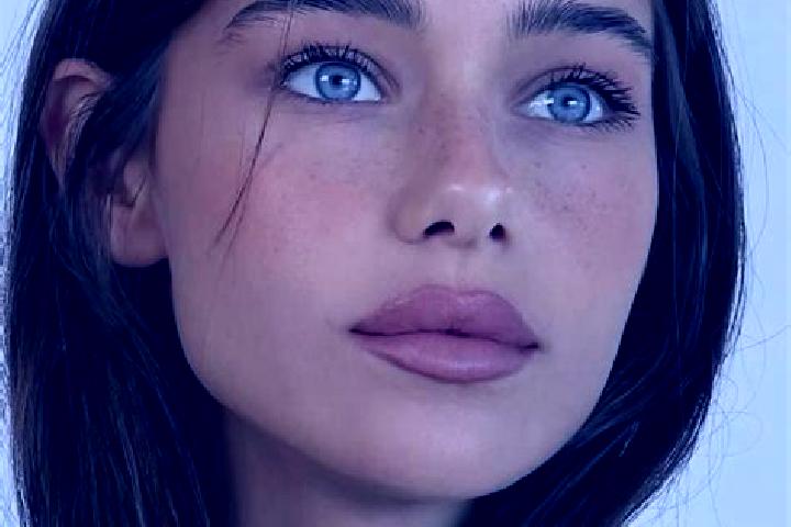 Avery, 22, a brunette grey-eyed mediterranean companion based in La Boquita. Offering Deep French Kissing, 69, Erotic Massage, Prostate Massage, Couples. Ava...