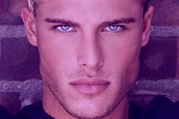 Avery, 22, a dark blonde grey-eyed caucasian companion based in Thiverval-Grignon. Offering CIM, BDSM, Erotic Massage, Fetish. Available for incall and outca...