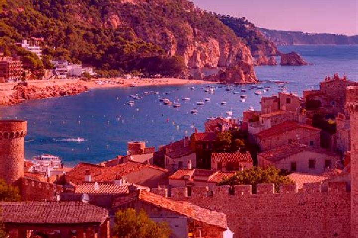 Avery, 22 — Escort in Beas, Spain