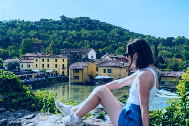 Avery, 22 — Escort in Borghetto, Italy