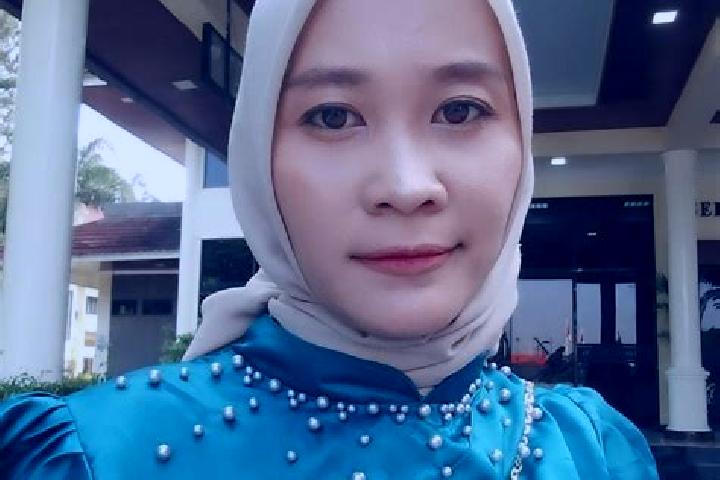Avery, 22 — Escort in Karang Wetan, Indonesia
