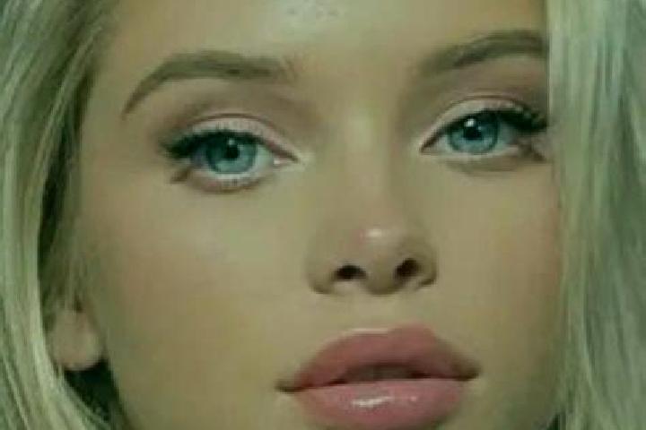 Avery, 23, a blonde blue-eyed european companion based in Senones. Offering OWO, Deep French Kissing, GFE, Party Girl, Travel Companion. Available for incall...