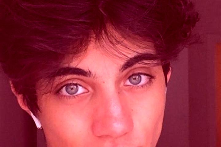Avery, 23, a chestnut blue-eyed caucasian companion based in Aldeno. Offering Travel Companion, Tantra, A-Level, Erotic Massage. Available for incall and out...