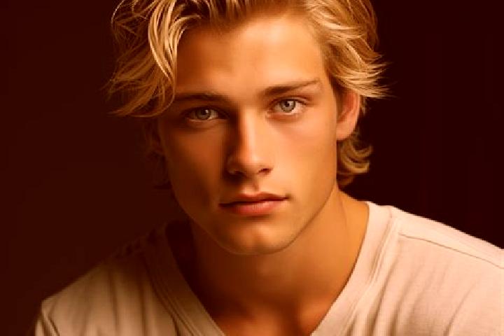 Avery, 23, a red amber-eyed european companion based in Fuying. Offering Tantra, Roleplay, Couples, Travel Companion. Available for incall and outcall, day a...