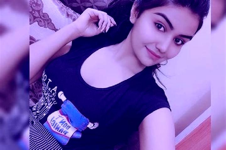 Avery, 23 — Escort in Deesa, India