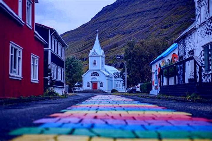 Avery, 23 — Escort in Seydisfjoerdur, Iceland