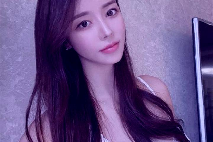 Avery, 23 — Escort in Shumugou, China
