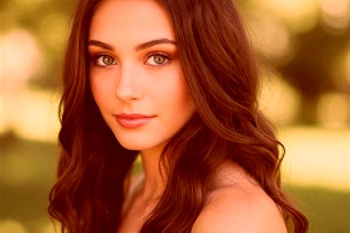Avery, 24, a brunette hazel-eyed mixed companion based in Caicedo. Offering Massage, CIM, OWO. Available for incall and outcall, day and evening dates.