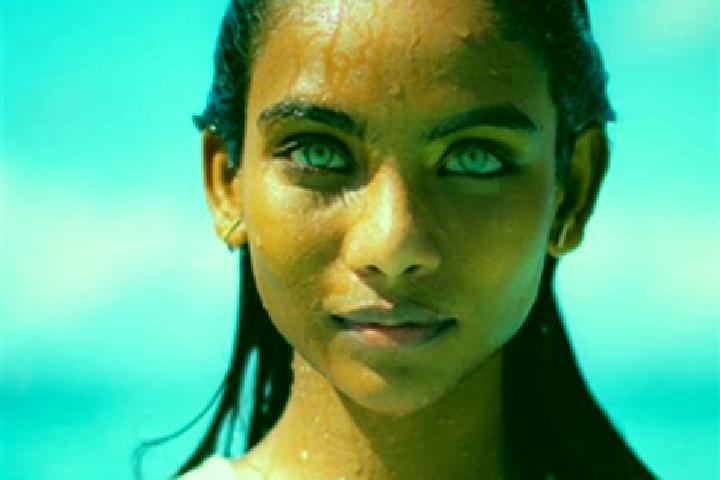 Avery, 24, a chestnut blue-eyed indian companion based in Jaken. Offering CIM, GFE, Striptease. Available for incall and outcall, overnight bookings available.