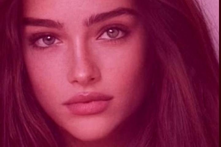 Avery, 24, a chestnut grey-eyed caucasian companion based in Randa. Offering Travel Companion, Dinner Date, Girlfriend Experience, BDSM, Party Girl. Availabl...