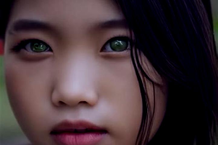 Avery, 24, a red green-eyed asian companion based in Vare Chiquichuca. Offering Striptease, Travel Companion, Fetish, Couples, 69. Available for incall and o...