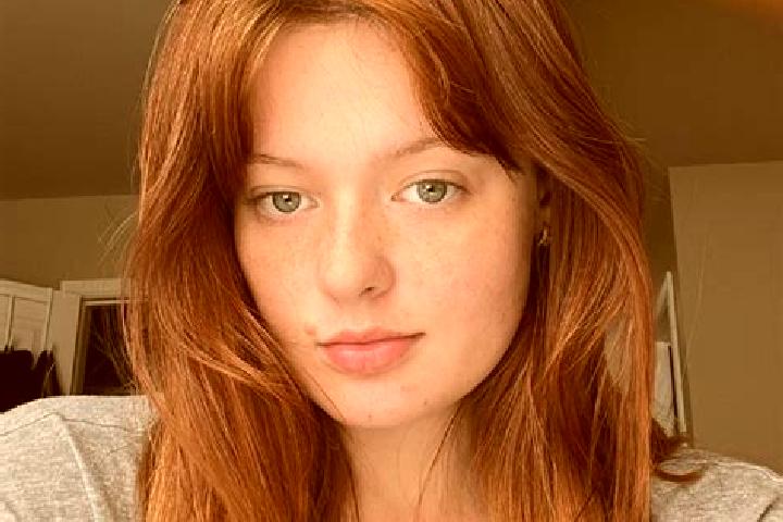 Avery, 24, a red grey-eyed mixed companion based in Grosskmehlen. Offering BDSM, 69, Deep French Kissing, Roleplay. Available for incall and outcall, overnig...