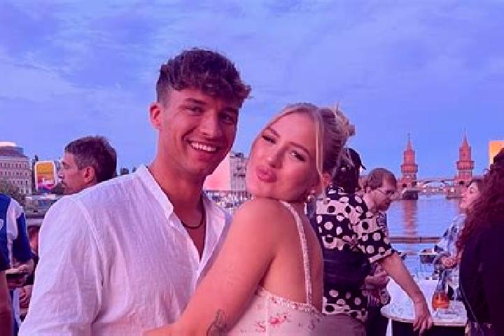 Avery, 24 — Escort in Andac, Turkey