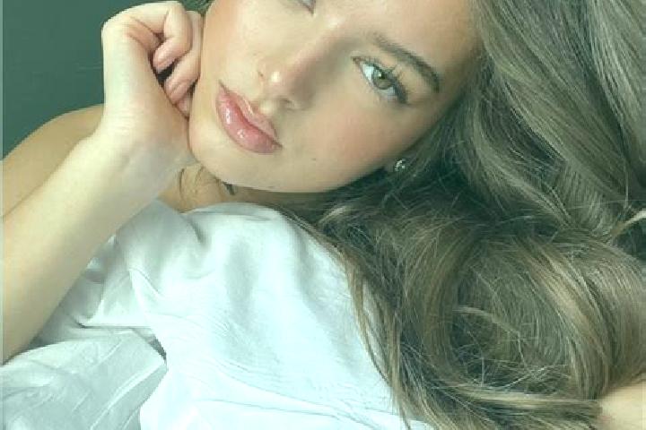 Avery, 25, a chestnut hazel-eyed caribbean companion based in Zolakar. Offering Striptease, Massage, Travel Companion. Available for incall and outcall, over...