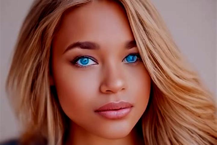 Avery, 25, a dark blonde blue-eyed latina companion based in Xoconoxtlito del Llanito. Offering Travel Companion, Erotic Massage, OWO, Fetish, CIM. Available...