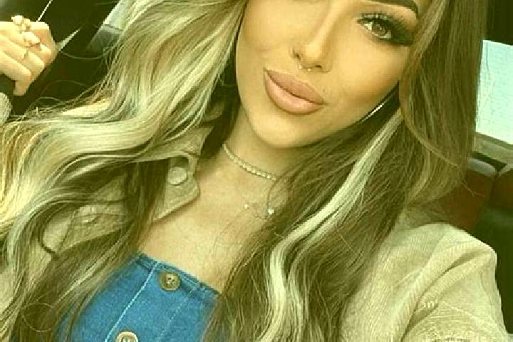 Avery, 25, a dark blonde brown-eyed middle eastern companion based in Tito. Offering Roleplay, Party Girl, OWO, Fetish. Available for incall and outcall, ove...