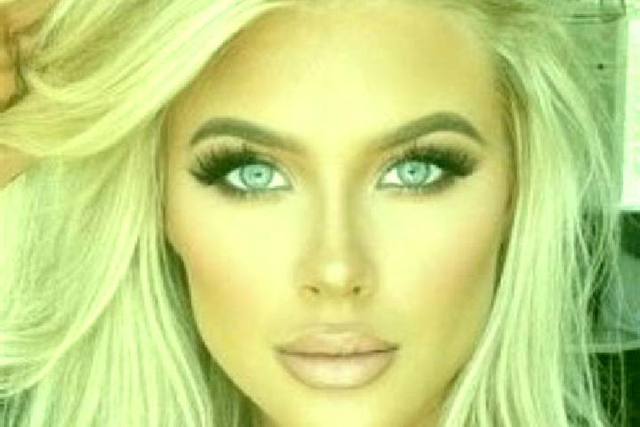 Avery, 25, a platinum blonde grey-eyed latina companion based in Samrong Thap. Offering BDSM, Overnight, Domination, Striptease. Available for incall and out...