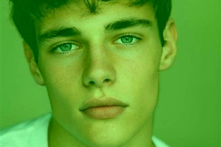 Avery, 25, a red brown-eyed caucasian companion based in Mbeni. Offering Travel Companion, Massage, Dinner Date, Duos, CIM. Available for incall and outcall,...