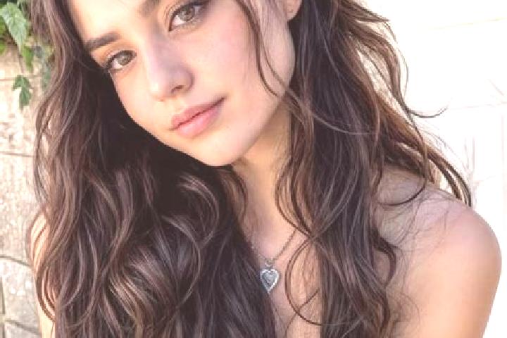 Avery, 25, a red hazel-eyed middle eastern companion based in Zeo. Offering GFE, Party Girl, A-Level, Overnight. Available for incall and outcall, overnight ...