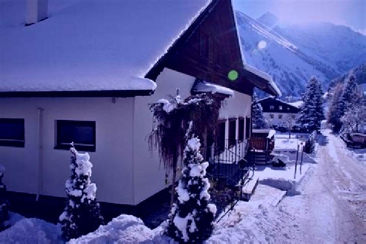 Avery, 25 — Escort in Haus, Austria