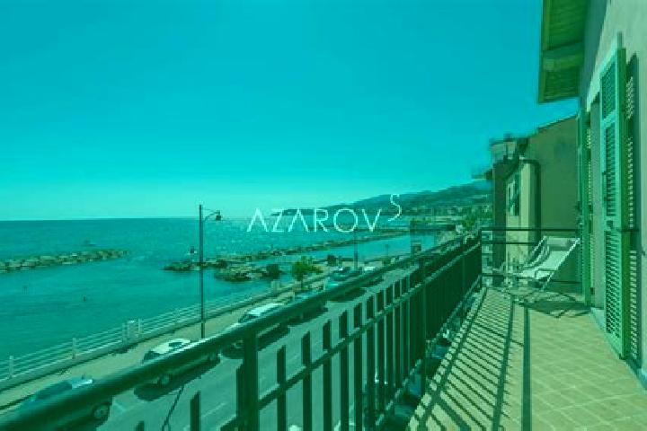 Avery, 25 — Escort in Santo Stefano al Mare, Italy