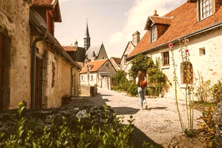 Avery, 25 — Escort in Vervins, France